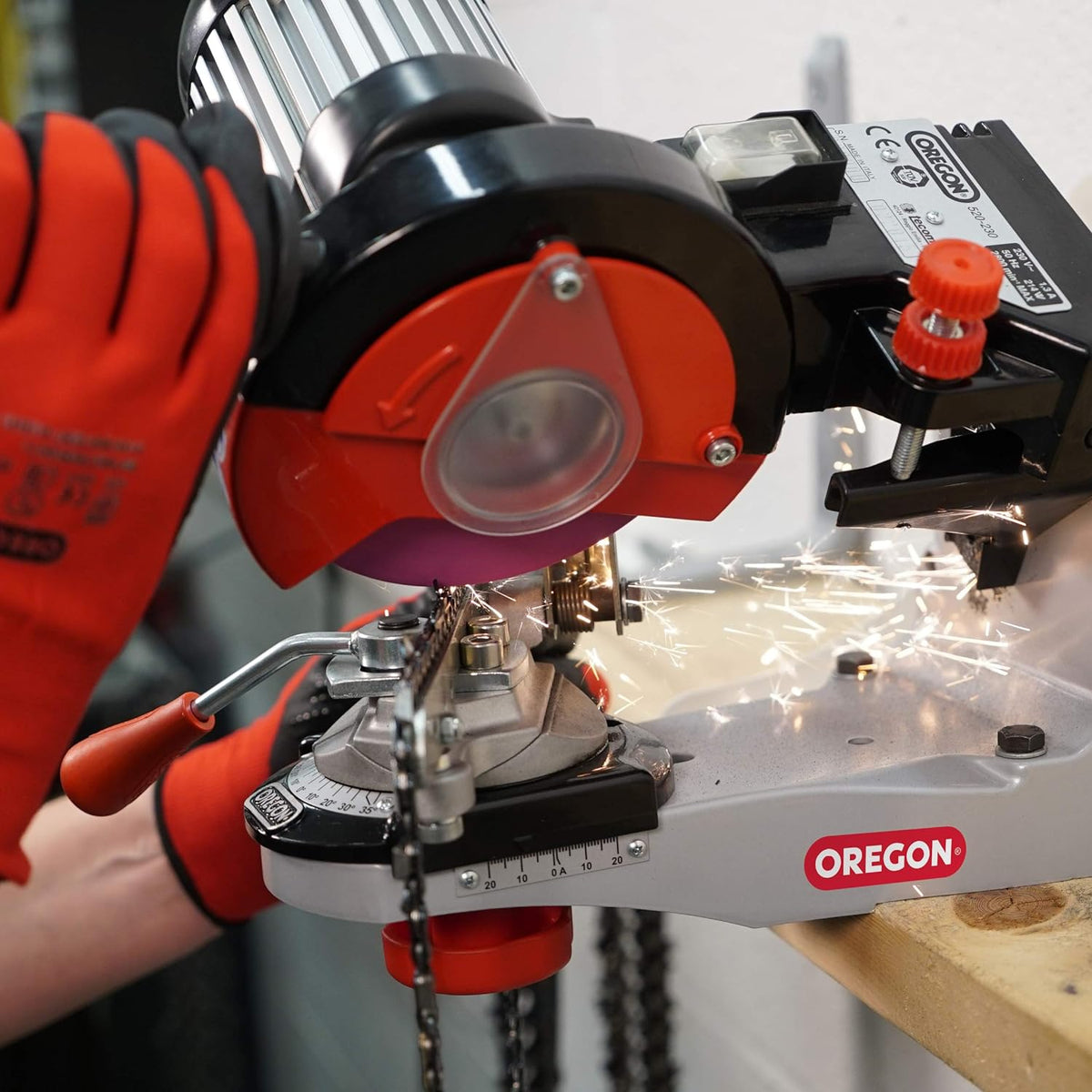 Oregon Professional 120-Volt Saw Chain Bench Grinder, 60 Hz, 4.3A, 300W, 520-120
